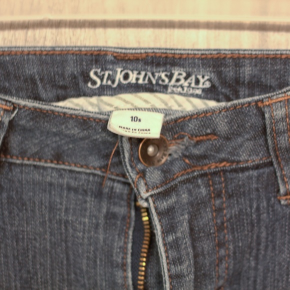 St. John's Bay Jeans - Picture 3 of 3